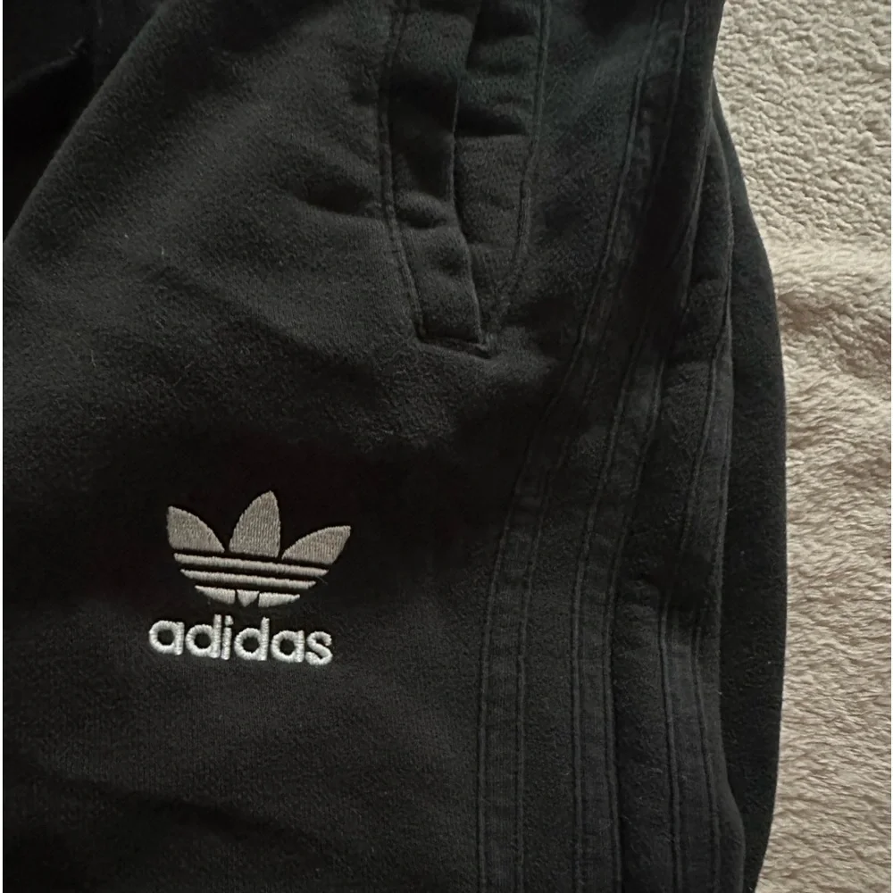 Adidas Three Stripe Sweatpants - Size Small - Picture 5 of 6
